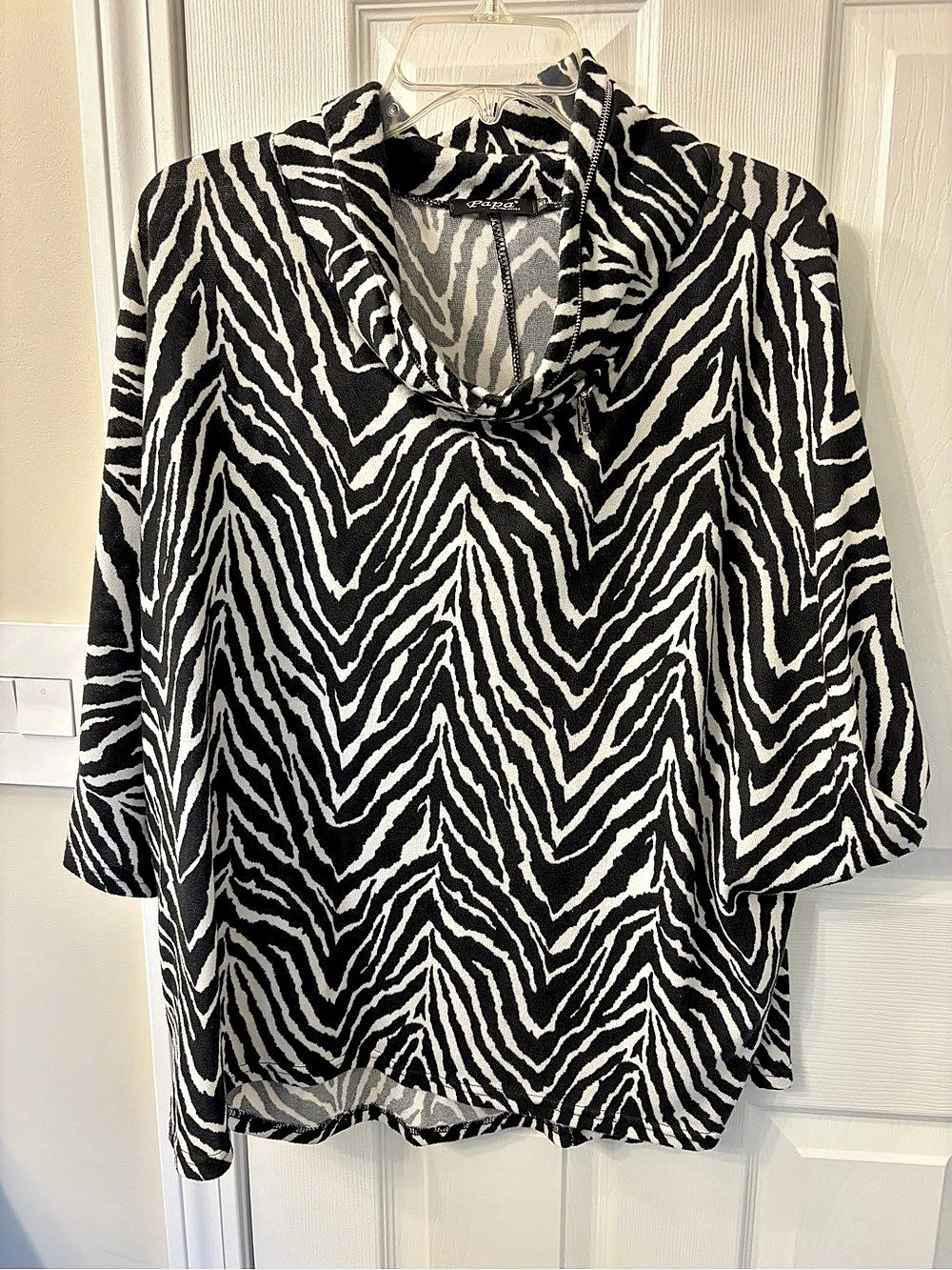 Papa Zebra Print Zip Neck Tunic XL Like New